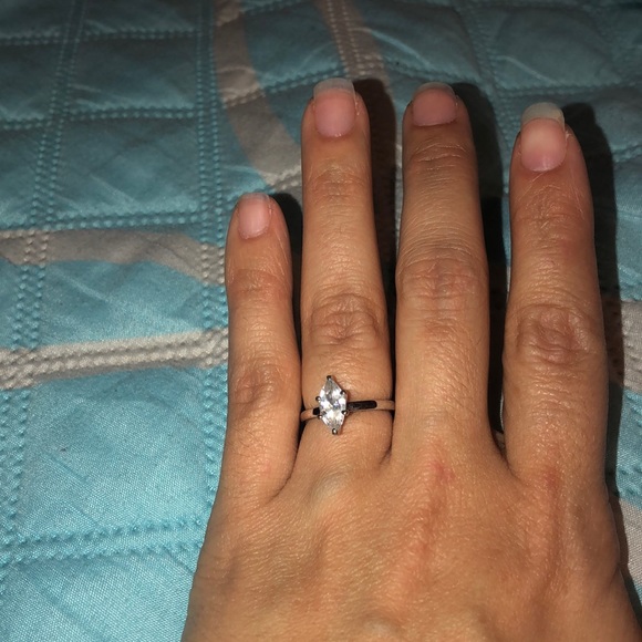 Ring !!!!SOLD!!!! - Picture 1 of 8